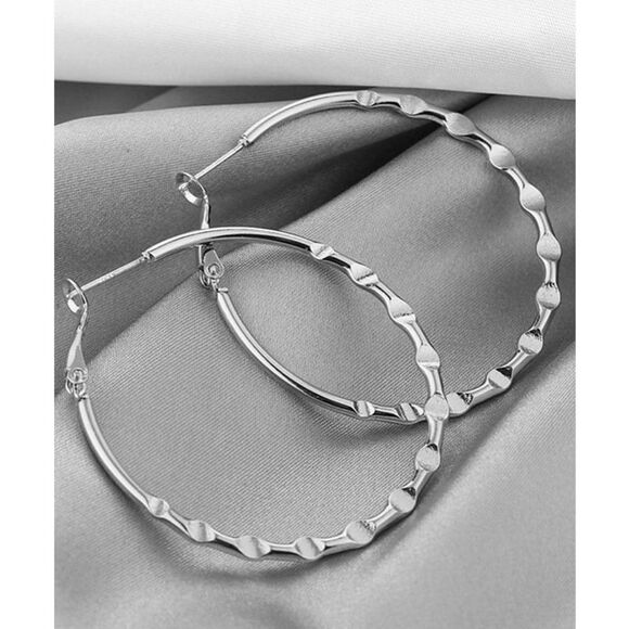 Medium Sized Silver‎ Hoop Earrings - Picture 2 of 3